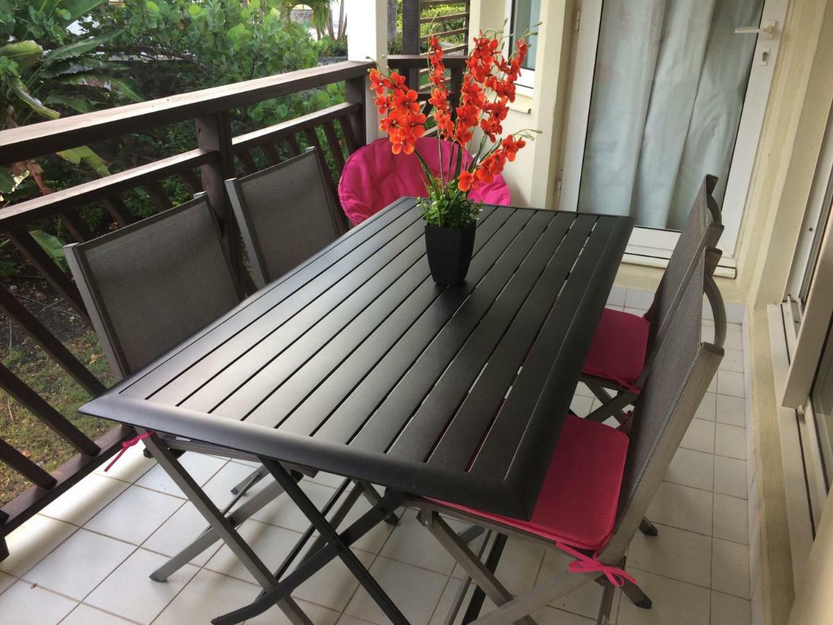 Appartement Arc En Ciel 3 Pieces Avec Acces Piscine Et Plage Saint-Francois  Luaran gambar