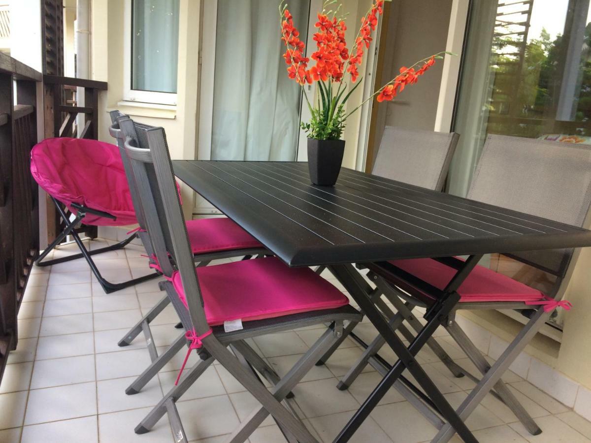 Appartement Arc En Ciel 3 Pieces Avec Acces Piscine Et Plage Saint-Francois  Luaran gambar